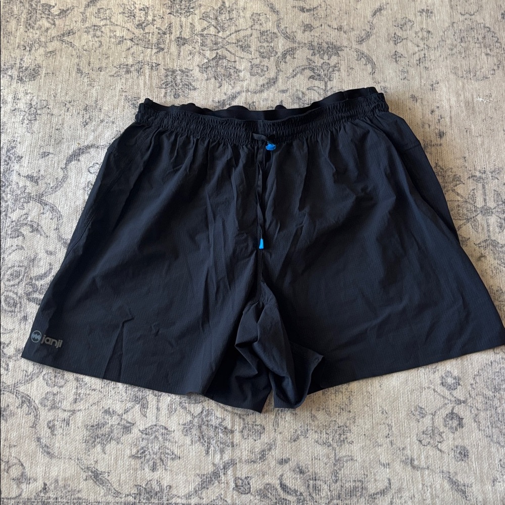 Janji Men’s 5” Multi Five Pocket Lined Running Shorts - medium - black
